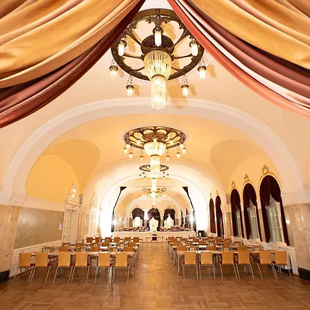 Отель Dolce By Wyndham Бад-Наухайм