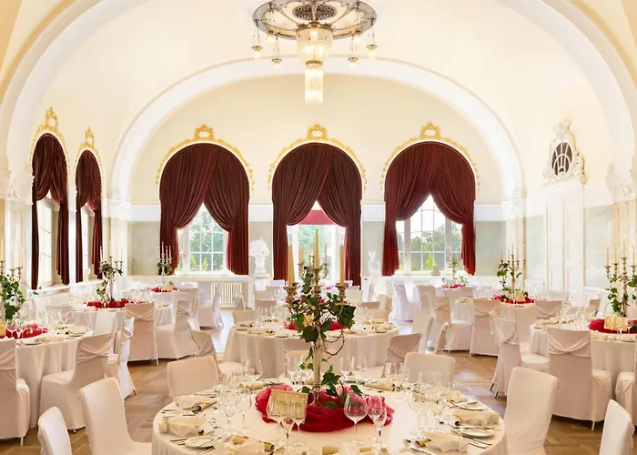 Отель Dolce By Wyndham 4*